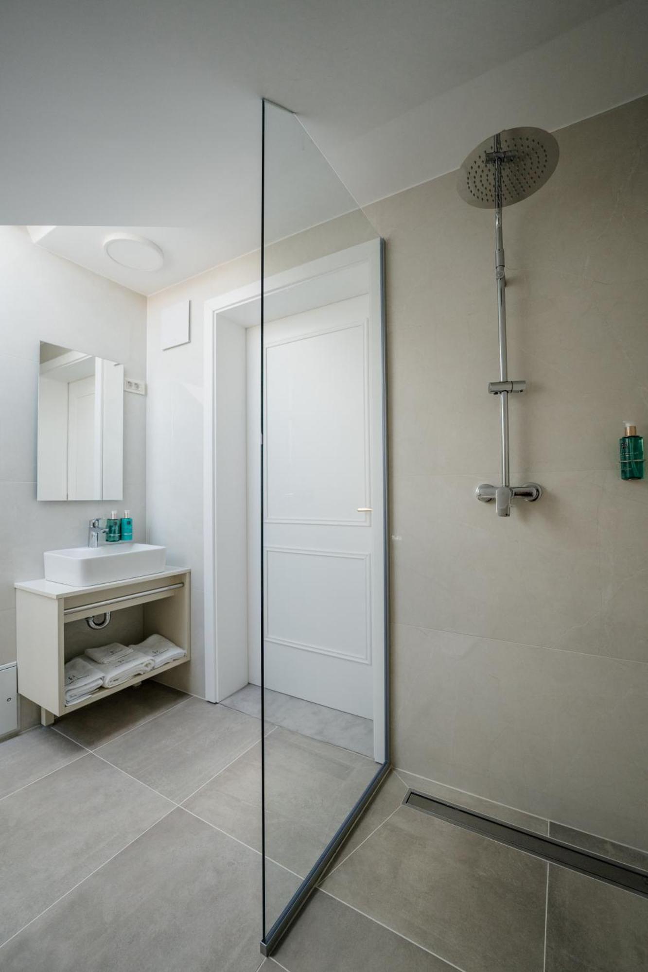 Grand Central Ljutomer Zewnętrze zdjęcie