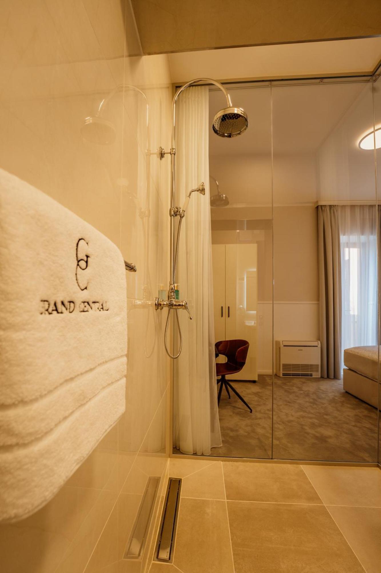 Grand Central Ljutomer Zewnętrze zdjęcie