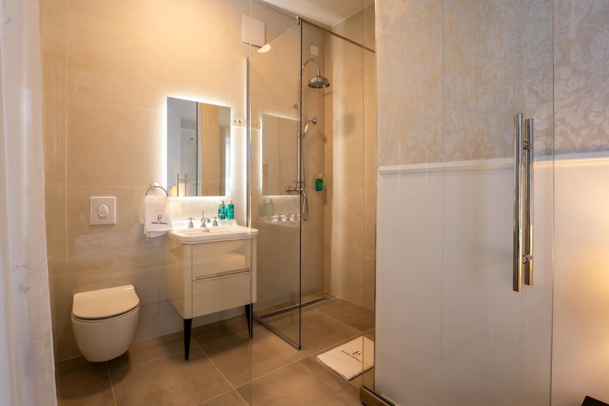 Grand Central Ljutomer Zewnętrze zdjęcie
